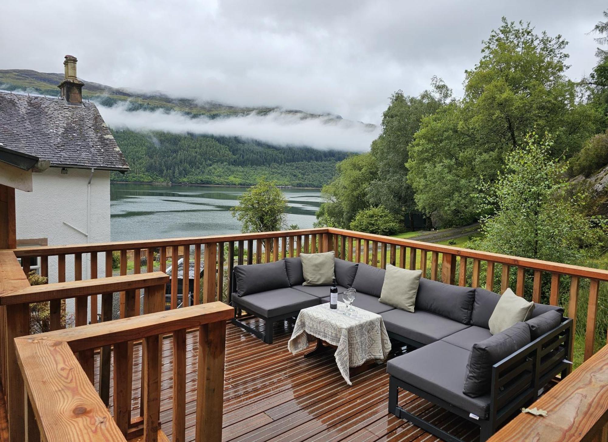 Lochwood Guest House Wing ล็อคกอยล์เฮด ภายนอก รูปภาพ